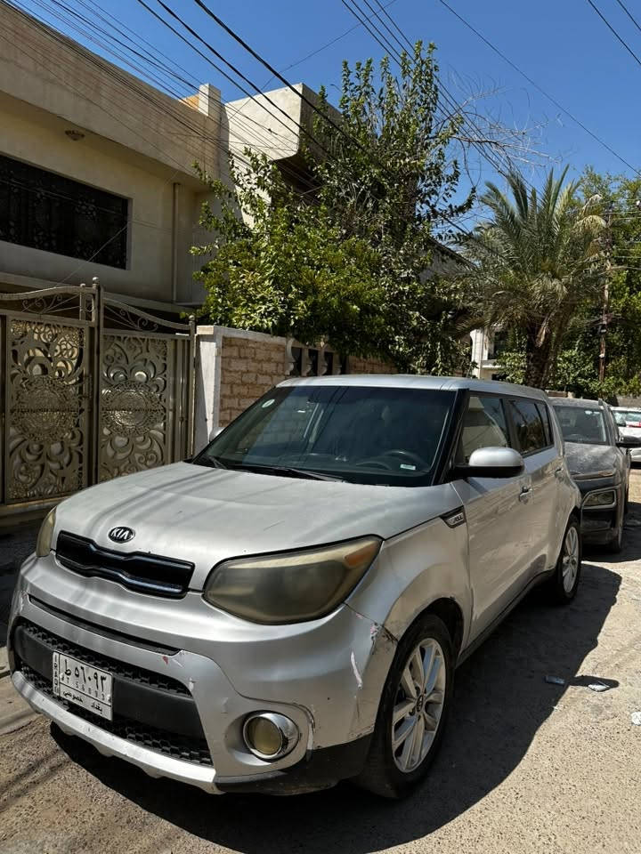 كيا صول موديل 2019 حادثها قطعه فقط لون رصاصي شاشه ابل كاربلاي ، كامره خلفيه ، سماعات نقيه ،JBL محرك 4 سلندر GDi 2،0 تنفس طبيعي نضافة السياره 75‎%‎ مكاني بغداد الغزاليه ، السعر 115 ورقه وبي مجال للاستفسار اكثر ***********
