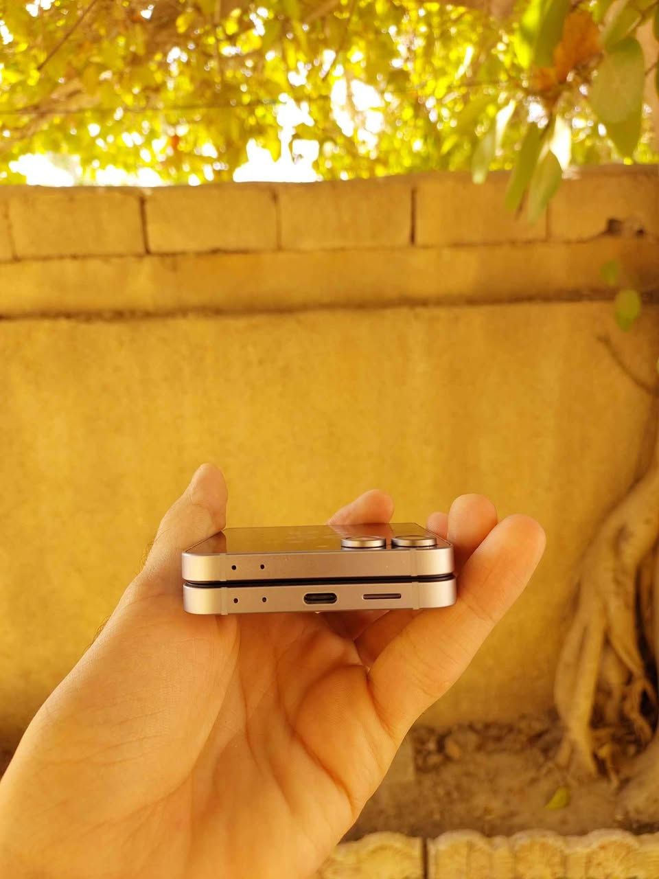 السلام عليكم 
للبيع او أمراوس
Z فلب 6

ذاكرة 512 رام 12

ملحقاتة فقط حافظة 

SIM 1+ eSIM

نضيف استعمال قليل 

خالي من اي عطل او شخط 

مكاني بغداد المحمودية او اللطيفية 

السعر 750 

واتساب 
*********** بغداد, العراق

نص مكتوب في الصور:
- ١:٤٩
- العناية بالجهاز
- رائع!
- لقد تم تحديث تقرير العناية الخاص بك. تعرف على ما فعلته خدمة العناية بالجهاز للحفاظ على هاتفك بحالة جيدة.
- البطارية
- ٤٨%
- تعلم أنماط الاستخدام...
- مكان التخزين
- ٥٩% مُستخدَم
- ٤٧,٧ جيجابايت | ٥١٢ جيجابايت
- الذاكرة
- ٤٥% مُستخدَم
- ٥,٥ جيجابايت | ١٢ جيجابايت
- حماية التطبيق
- غير مفعل
- الأداء
- ملف تعريف الأداء
- عادي
- التحسين التلقائي