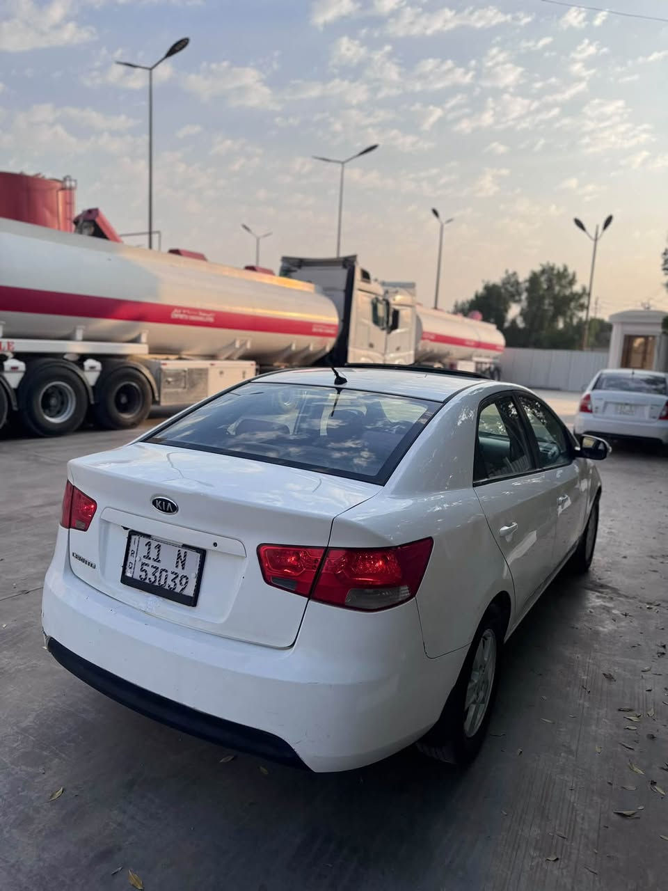 السلام عليكم
🚘 سيراتو خليجي 

2009

المواصفات :

📍 رقم بغداد نكليزي — هزتها جديدة

🔹 محرك 1600

🔹 5 ويل كب

🔹 محرك وكير كفالة

🔹 إشارات بالمراية

🔹 شاشة تدعم Apple CarPlay

🔹 كاميرا خلفية

🔹 تخم تاير صدر كله جديد

🔹 السيارة كلها جاهزة ونظيفة

🔹 تبريد بيانو 

(بيها نصف جاملغ صبغ وجاملغ امامي )

📞 للاستفسار والتفاصيل :*********** 

بغداد حي الاعلام
