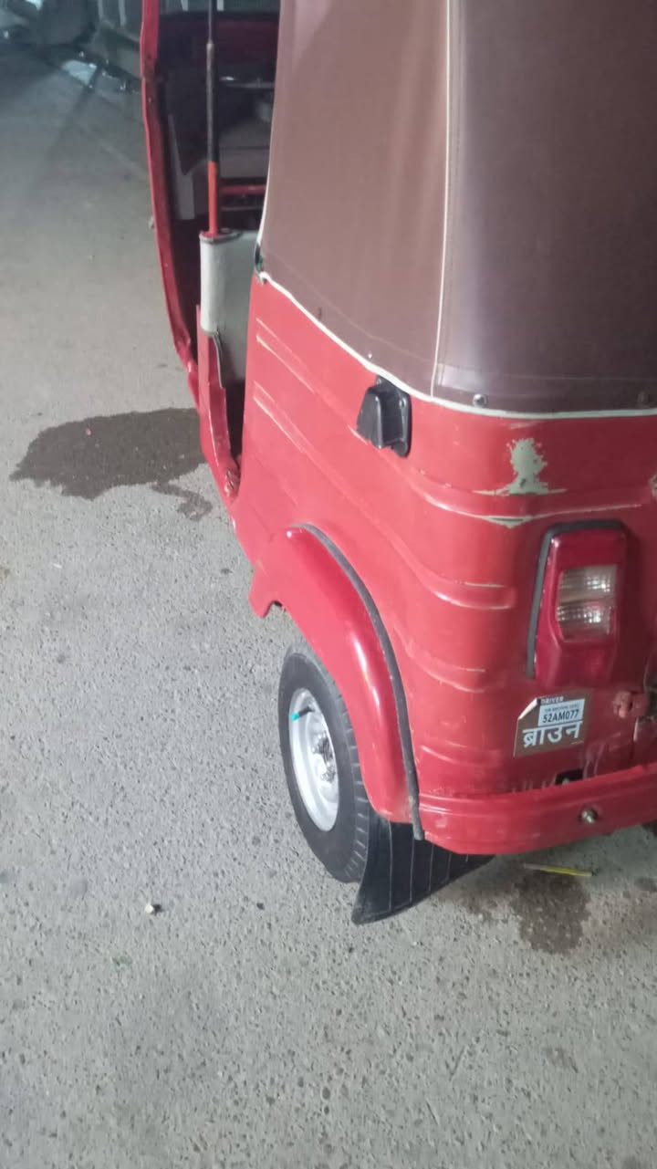 سلام عليكم تكتك البيع رقم سنويه نكليزي المكينه شويه بيه نضوح رقم *********** سعر 5500وبيه مجال الطيبين
