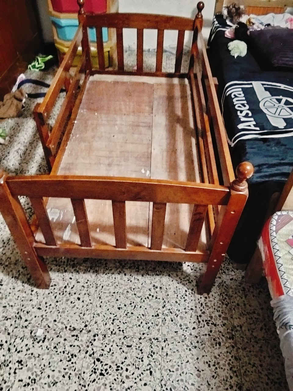 سرير اطفال • متر ونص • ٨٠سم