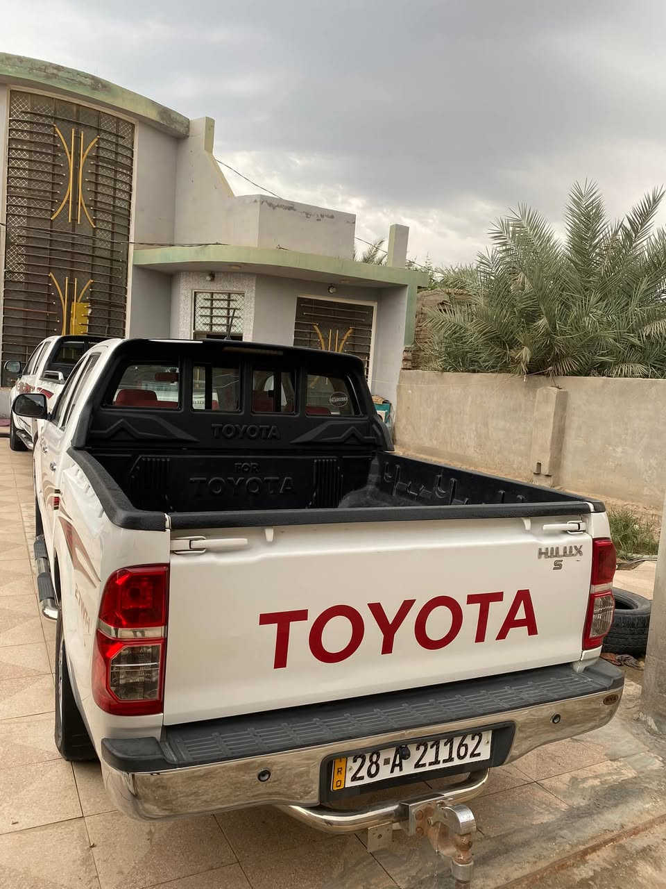 هايلوكس • ٢٠١٤ • رقم نجف