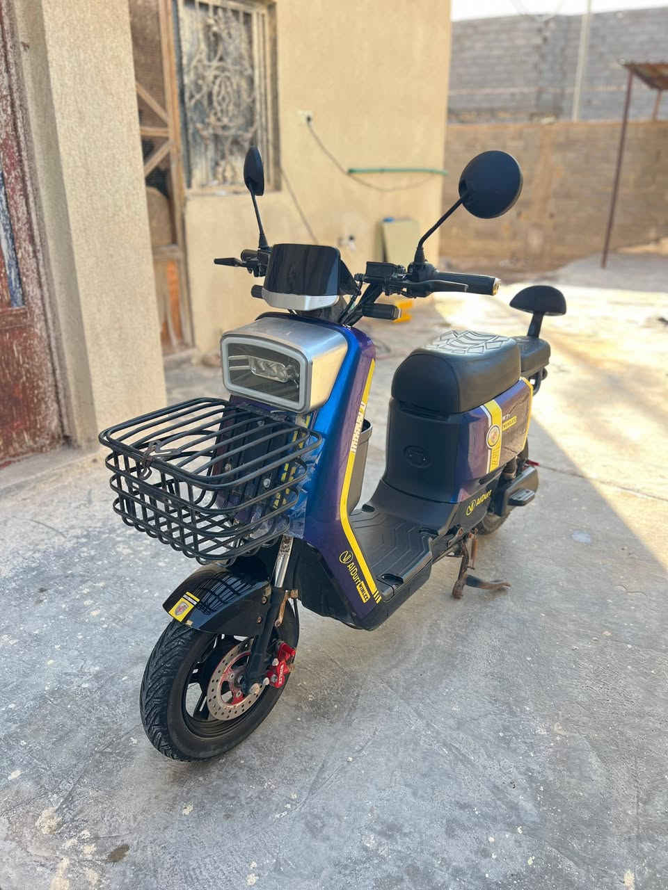 R7 • ٦ اشهر • بطاريات سليمه