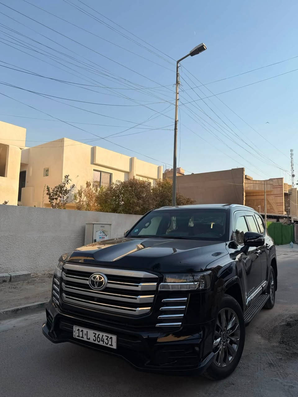 سلام عليكم
لاندكروز 2024 للبيع

سياره GX.R لمتد

سياره موصفات VXR 

تجي داخل احمر 

كشنات حار بارد

حساسات امامي وخلفي 

كامرات 5

كشنات كهرباء 

صندوك كهرباء

فتحه 

بصمه

شاشات 3

شاشه تدعم نظام كاربلاي

وبعد موصفات لاندكروز معروفه 

سياره جديده بمعناه الكلام

سياره استخدام شخص واحد فقط من زيرو

سياره ماشيه فقط 18000km

سياره جديده لايوجد ملاحضات بيها

يوجد فقط صبغ كارت بركن دعاميه الخلفيه شخط وسويتها للجماليه فقط ودعاميه غير محسوبه بلاستك 

يوجد سونار نهاية المنشور 

سياره رقم بغداد بأسمي 

عنوان سياره بغداد زيونه 

للأسفسار وسعر الاتصال ع رقم 

***********
