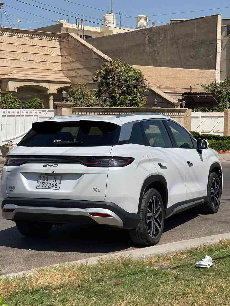 للبيع فقط

*سلام عليكم

*سونك ايل مديل 2025🚗 

*موصفات السياره

*  كرسي واحد كهرباء⚡ 

*5كامرات محيطيه🎥 

*لون الداخل جملي

*لسياره فتحه

*لسياره مكفوله كفاله عامه من الشخط او صبغ 
 
*سعر لسياره ٣٣ مليون

*عنوان بغداد البياع معرض حجي خالد

*للاستفسار :***********
