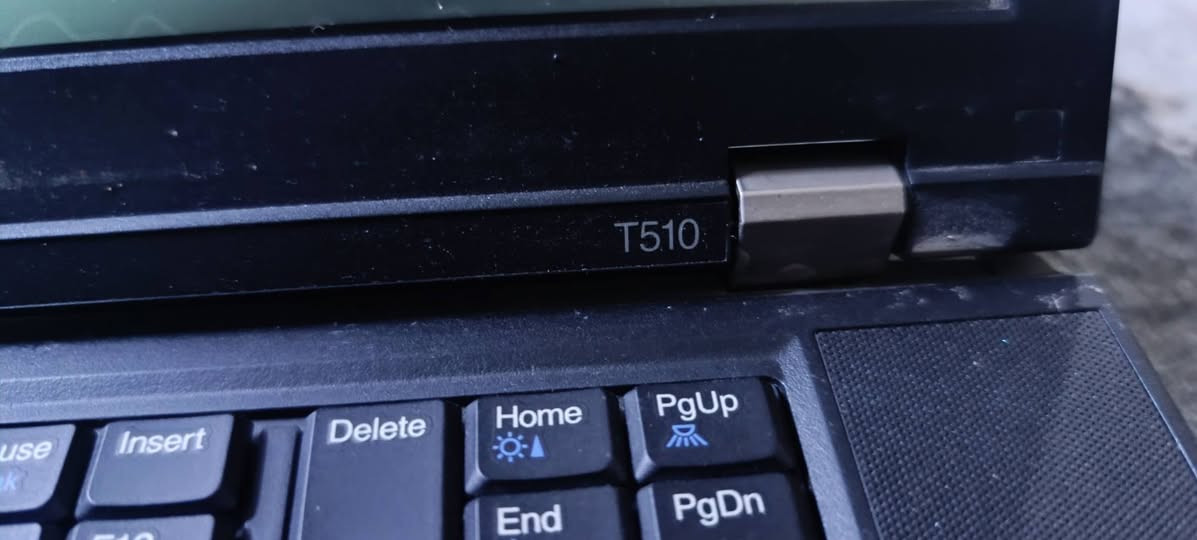 لينوفو • كور i5 • رام ٤ هارد ٣٢٠