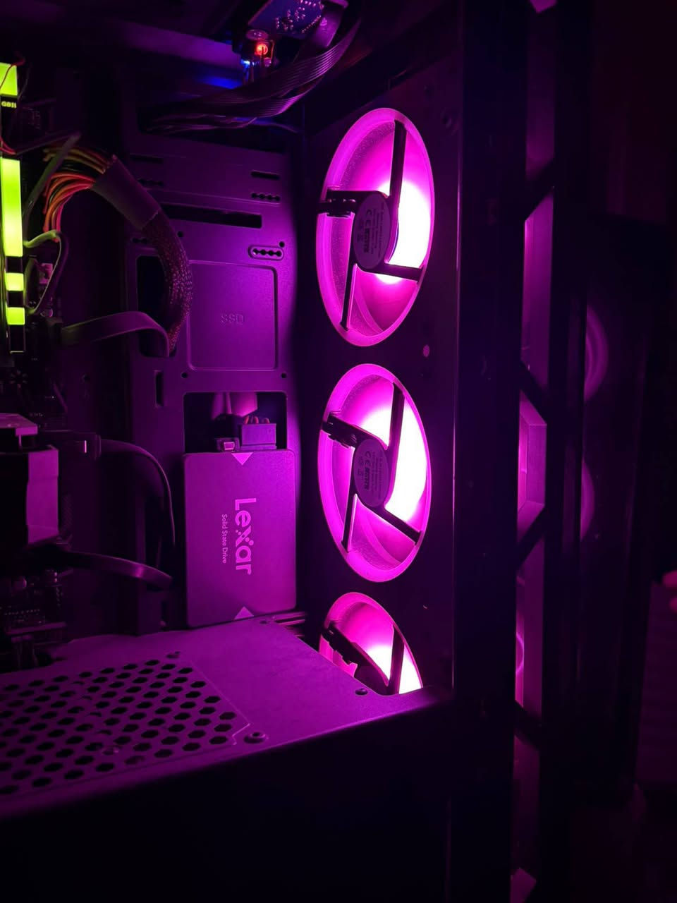 i5-10400 • GTX 1660 سوبر • 16 جيجا رام
