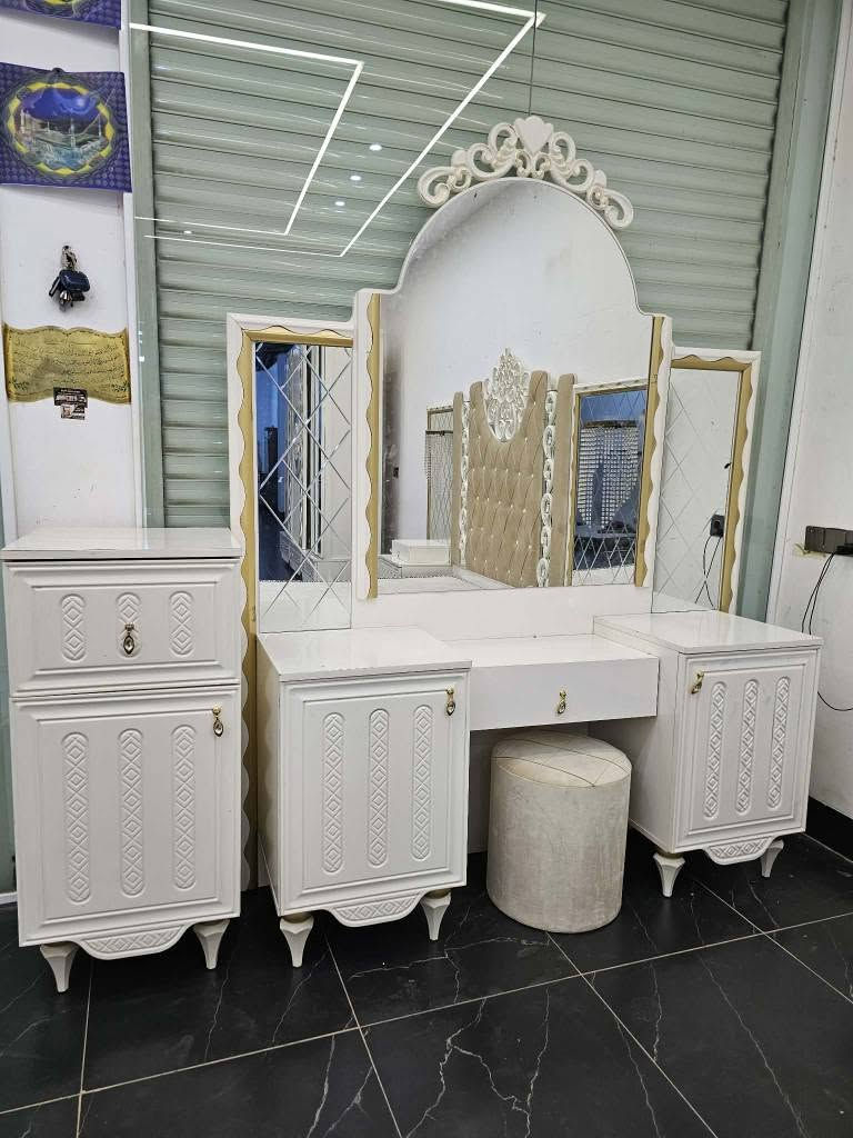 /سارعوا بل حجز / غرف النوم فخمه يخبل انارات لمس اخو جديد صفر كامل اي استفسار اتصل بنا رقم *********** كركوك, العراق

