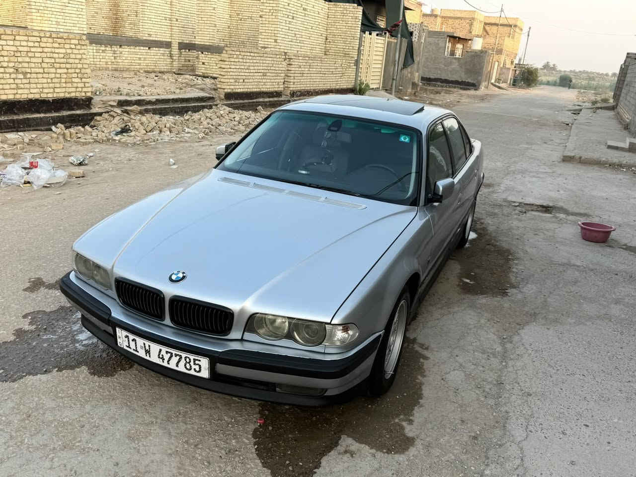 خفاش ٧٤٤ • ٢٠٠٠ • رقم بغداد