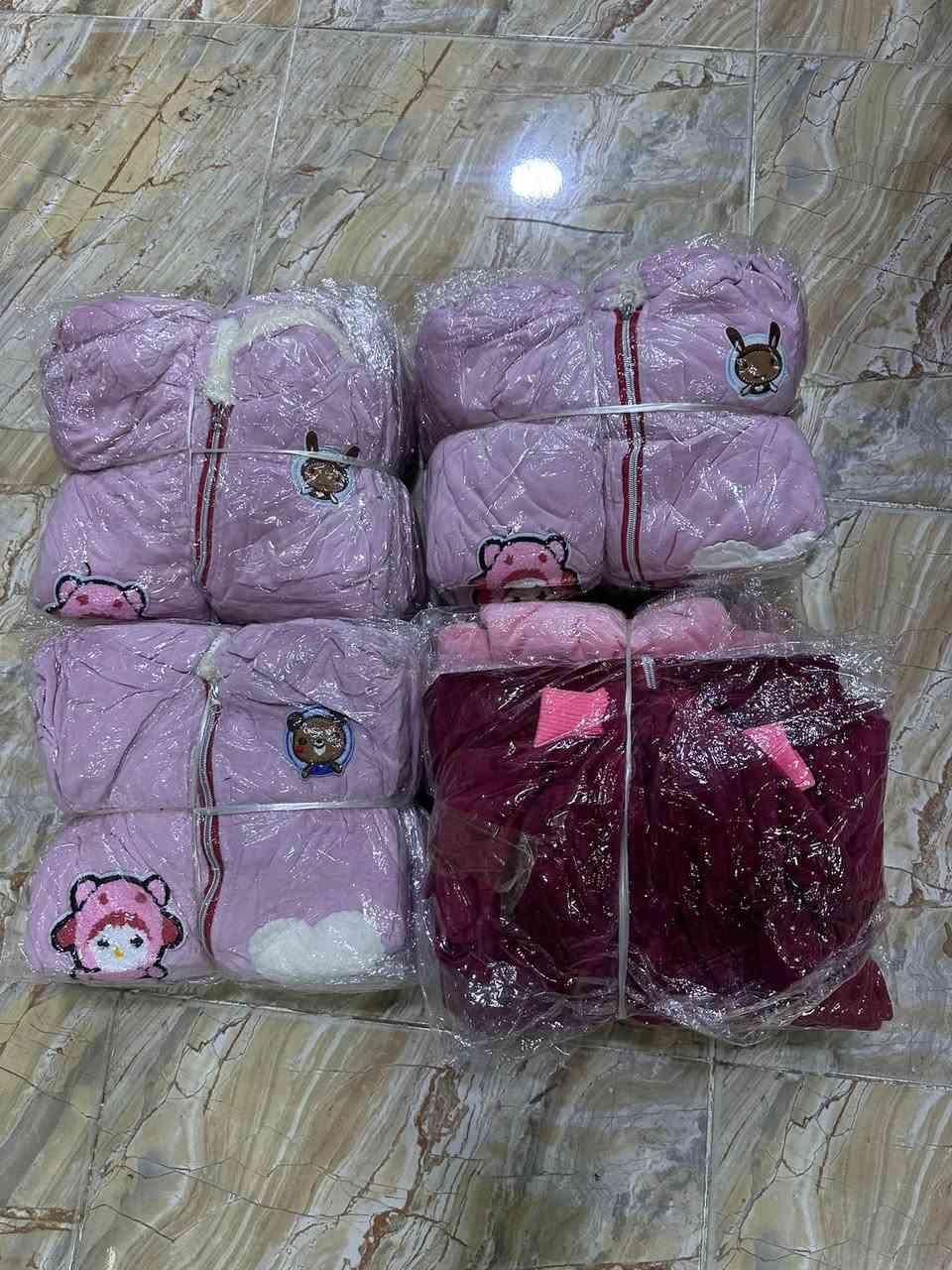 سلام علیکم
شلعە ٢  درزن جاکت فروو شتوی کوالیت 
قیاس ١-٥ سنە 
درجە اول سعر قدیم درزن ٤٢ الف ❌

حالین تحفیظات سعر 

سعر درزن ٣٨ الف ✅🔥🔥

توصیل موجود✅
