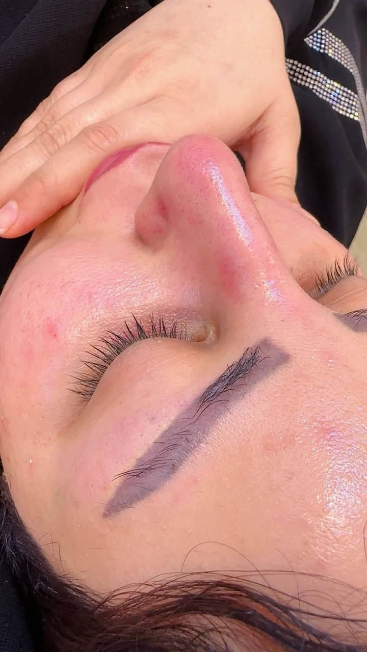 هايدرو فيشل • بشرة ملكي • الثالثة مجانية