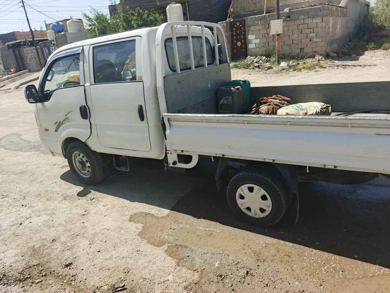 سلام عليكم اخواني كيا حمل موديل 8 دبل قماره سياره حلوه وجاهزه محرك كرنفال مسكر جديد كير خير من الله تخم تاير جديد لسعر 85 رقم قادسيه موبايل *********** بي واتساب
