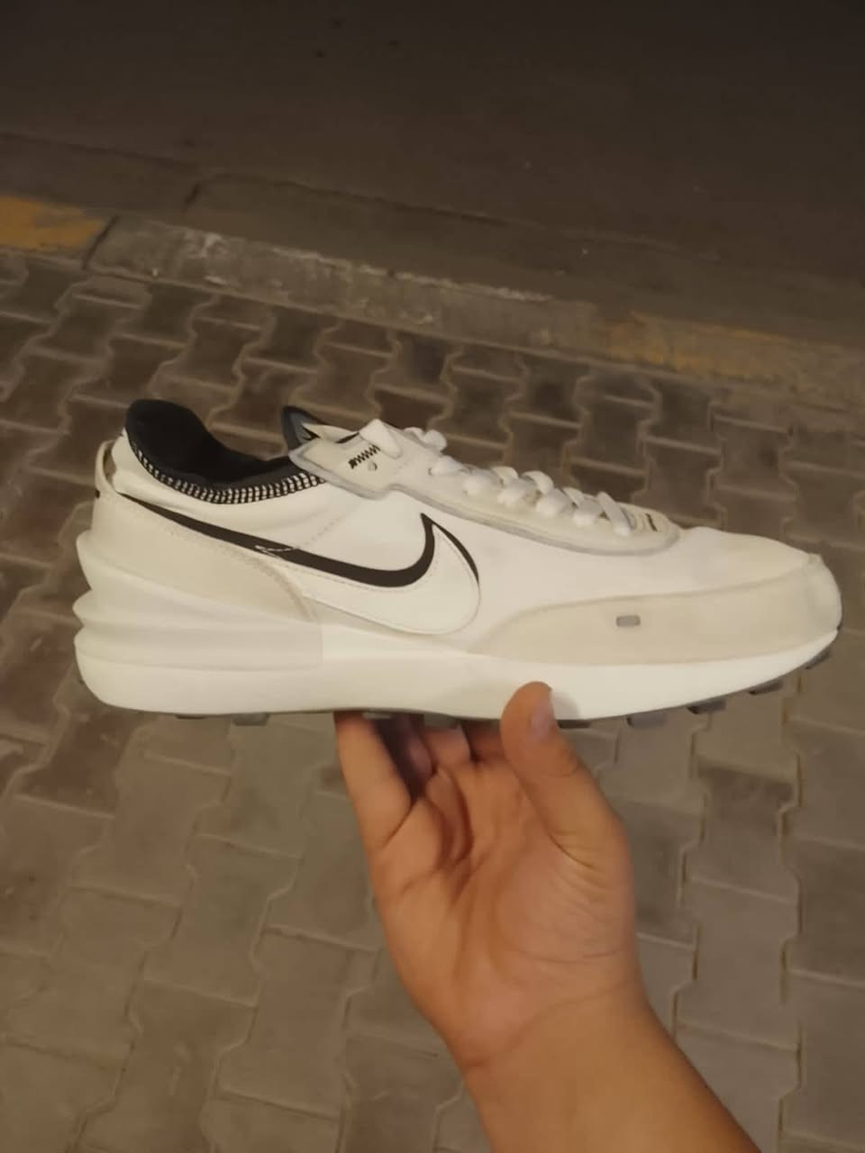 🔥🔥🔥🔥مجموعتنا الجديده
 أحذيه رياضيه مرنه بالتدريب مريحة للقدم 🔥👟👟
متوفره بأسعار  رائعه سعر الحذاء 23 مع التوصيل توصيل بغداد 3500 محافظات 4500

للتواصل واتس اب ***********
