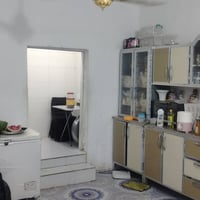 أبو رمانة الأربع سايدات • ٢٤٠م • بناء قديم