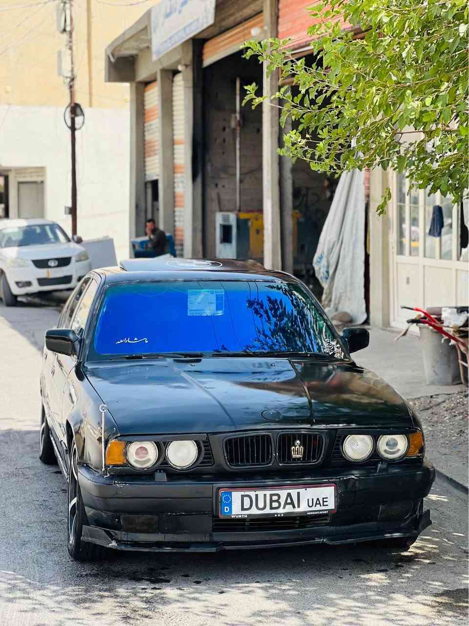 Bwm 1991 520 حادی
سەیارەکە بی لیدران تاخم پیشی تازەیە یەک دینار مەسرەفی تیدانیە واجیهەو پاکانەی مروری لەگەلە کارابای هەمو بەشەرتە سلاید ٤ جام کارەبای  ٢٢ وەرەقە *********** واتساپ أربيل, العراق
