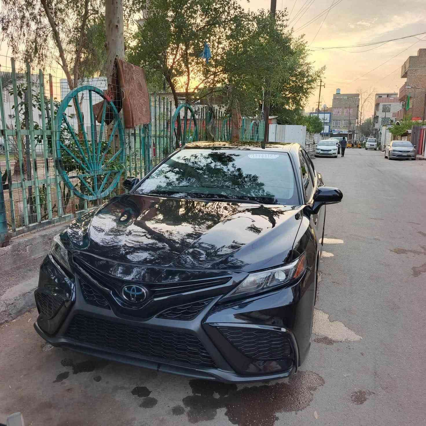 للبيع كامري 2024 وارد امريكي بدون رقم
ماشيه 2000 
حادث جاملخ وربع البنيد
مواصفات se 
جلد داخل بيجي شاشه كبيره 
رادار امامي ويل دعايه 
بجم se 
زنون 
مكينه 2500 بانزين 
السعر 185 وبيها حك الجيه 
الهاتف ‭***********‬
