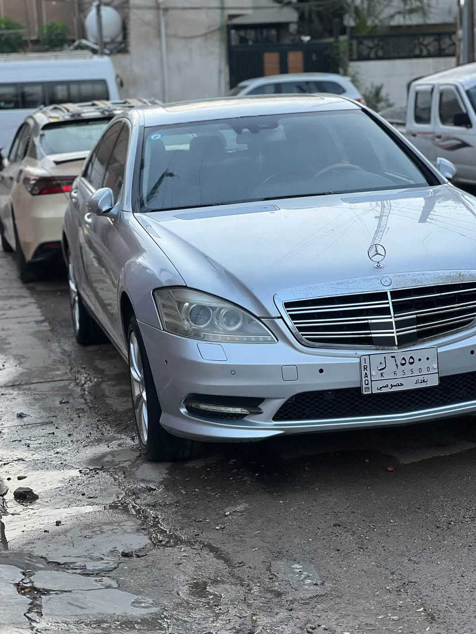 مارسدس  s350 6 سلندر
2006محدث 2013

 فول مواصفات معروف مواصفات ال اس 

باب قصير مو طويل 

مكينه كير وغرفه كله جديد مكفولات 

مابيه اي نقص فقط الناضور اليلي بي خلل 

الباقي كله شغال دبلات هواء شغالات 

كشنات كهرباء بيبان شفط وصندوك هم 

كلشي بلادي كهربائياتهة وضفيرتهة بلادي 

بيه صبغ عله كد شبر بلتكمه وشبرين بل قماره شرررط بدون قطره معجون ولا دكه جاكوج اثرر حرك وصوفرت وصبغته ع ايدي وموجوده صور قبل لصبغ السياره بيه رقم شبه مميز بغداد ب اسمي 

السعر١٧٥ وبيه مجال مكاني بغداد الشعب 

***********
