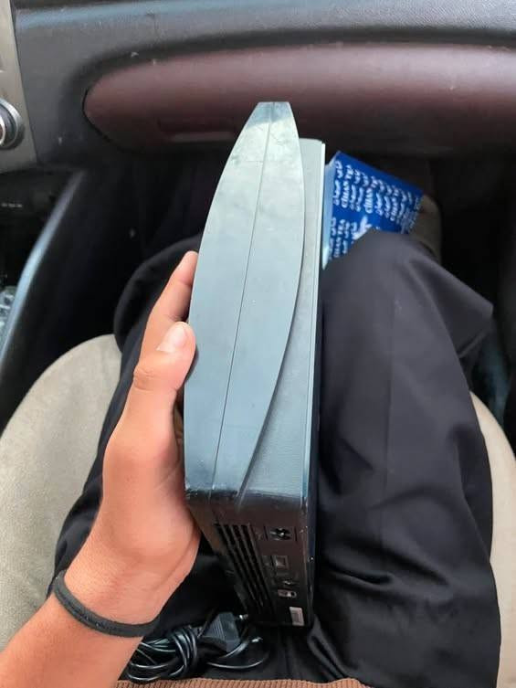 سلام عليكم 
بلي 3مهكر 
جهاز كلش نضيف 
عنوان محافظة واسط 
ناحية تاج الدين الحفريه 
الاستفسار ***********واتساب
