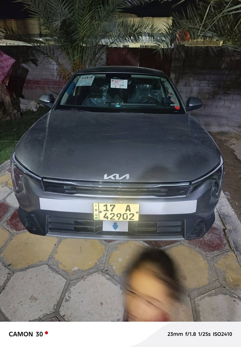 سياره للبيع كي فور 2025 وارد أمريكي ماشيه 25 ألف سيارة مفوله من كل النواحي رقم مثنى الاتصال على الرقم ***********
