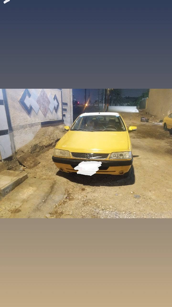 بيجو لميس موديل2015 السيارة حلوة ونضيفة جدا مصفرة هيئة وغرامات ورقم انكليزي على الستلام السعر 32 وبيها مجال المكان/بغداد  الامين 
رقم الهاتف ***********
