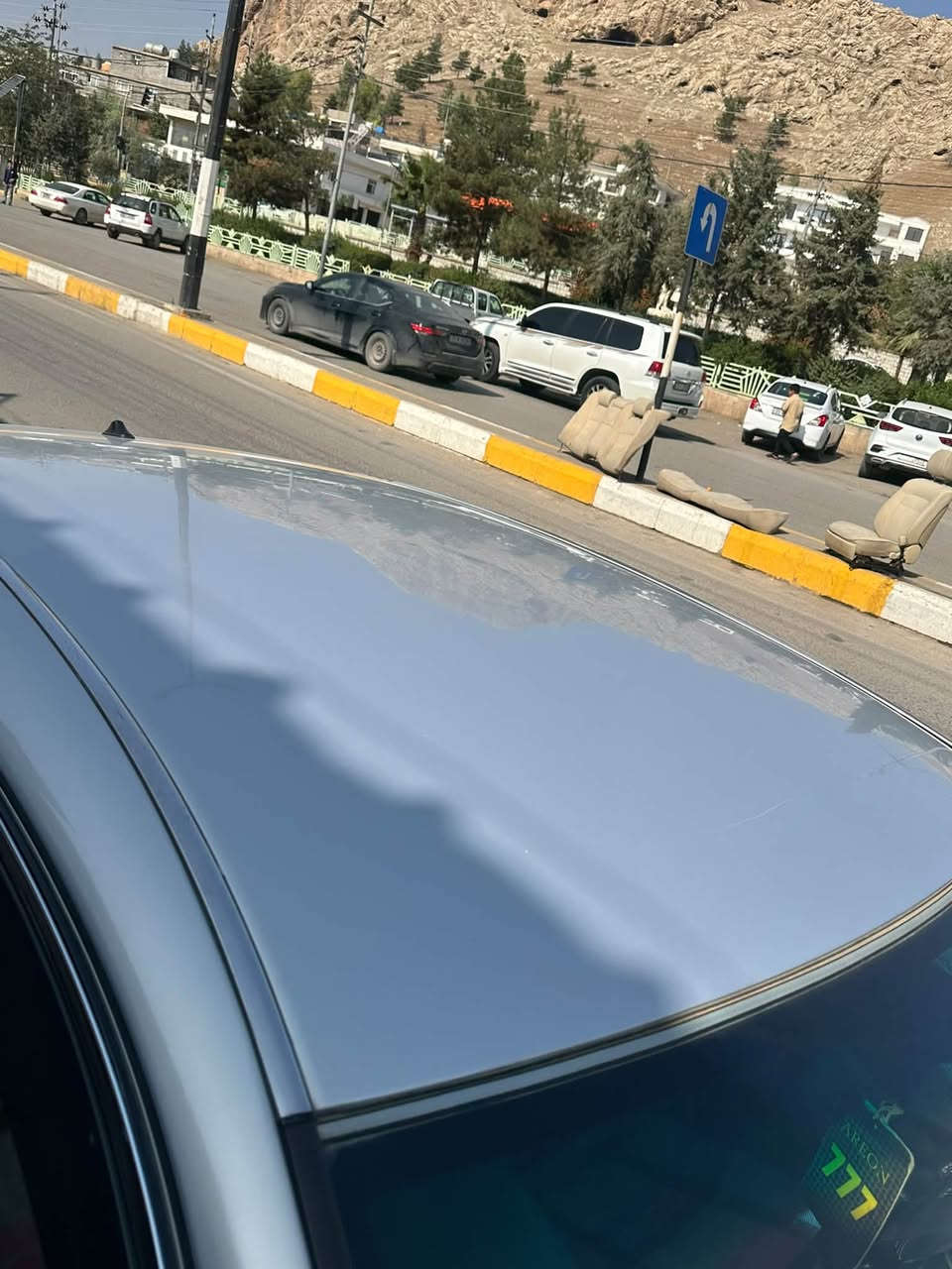 شاهانە ٢٠٠٧ • ١٤٩٠٠٠ كم • ٢ دووگمە