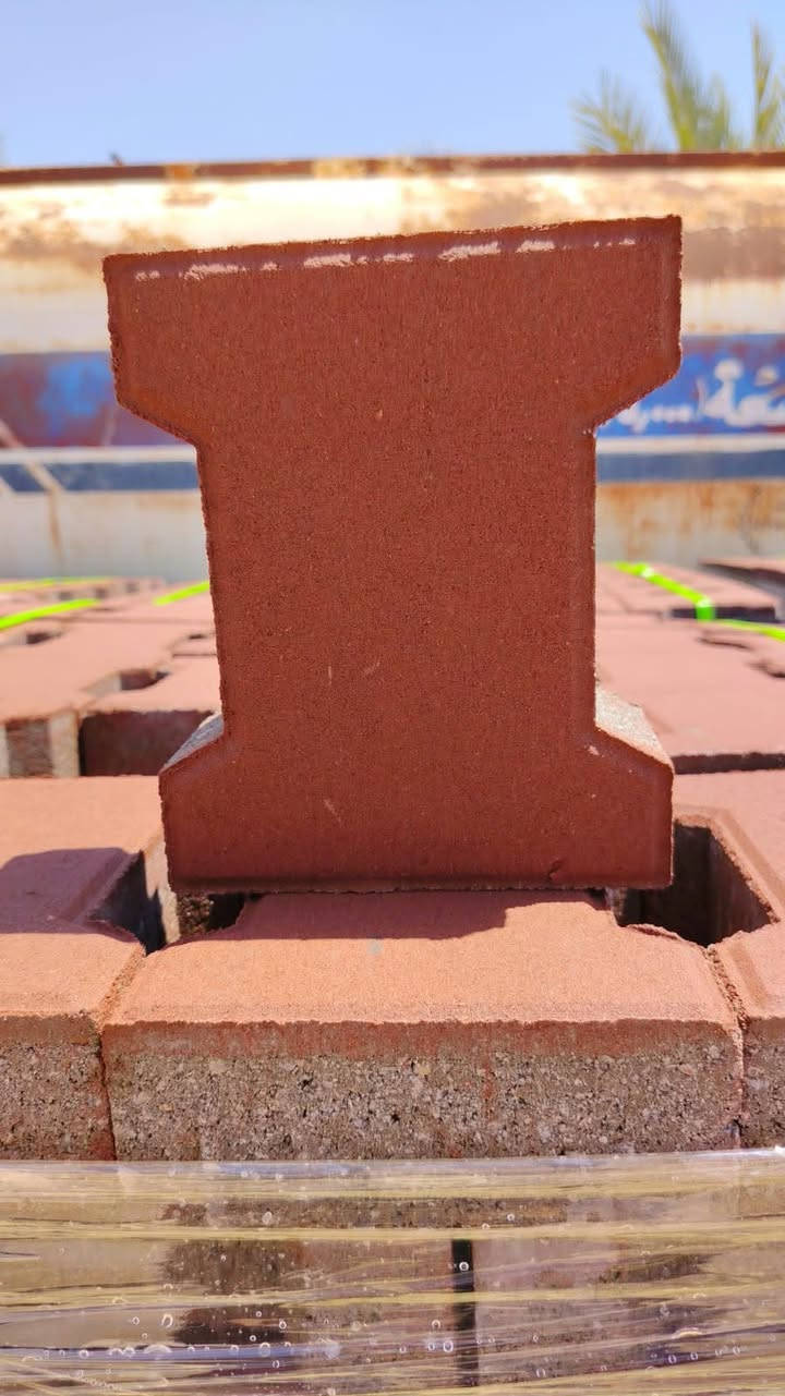 مقاول رصف • تسليم مهندس • ٢٠٠-١٠٠٠٠٠م