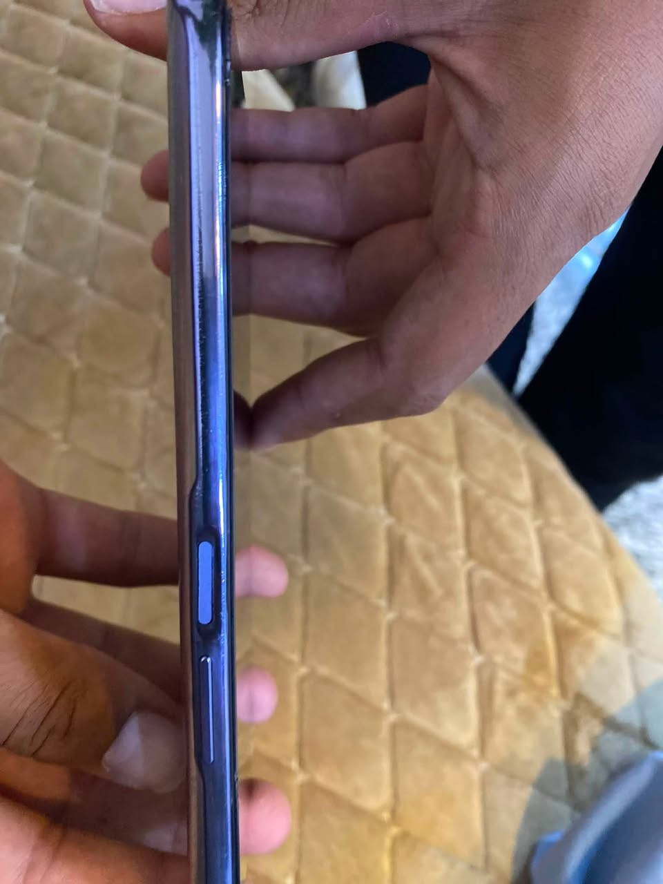 جهاز للبيع اسمه الجهاز هونر ٥٠لايت سعره مناسب مبدل شاشه فقط من يشجن ويفول يطول اكثر من يوم سعر الجهاز ٧٥الف للستفسار الاتصال عل الرقم ***********
