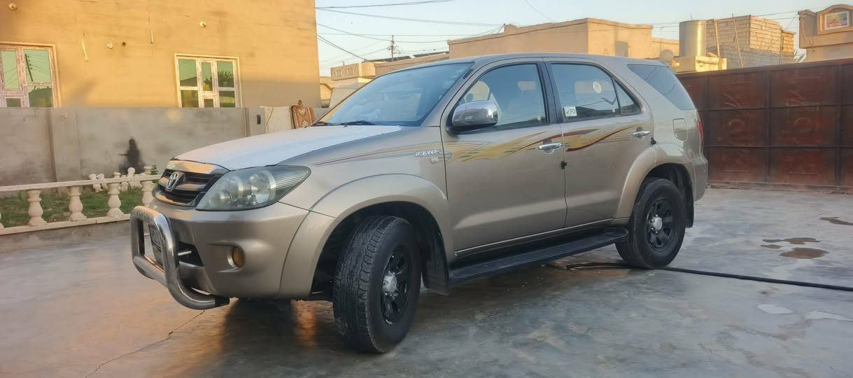 السلام عليكم
فورشنل للبيع موديل 2008 محرك 4 
فور ويل 7 راكب قطعتين تبريد
رقم أربيل باسمي شرط التحويل والوكاله
تخم تاير جديد صدر جديد 
ادامه كامله سيارة جاهزه تبريد ثلج قطعتين الضرر موضح بالسونار شرط بدون دواخل بدون معجون سعرها 117 وبيها مجال مكانها الشرگاط شاطي الجدر ***********
