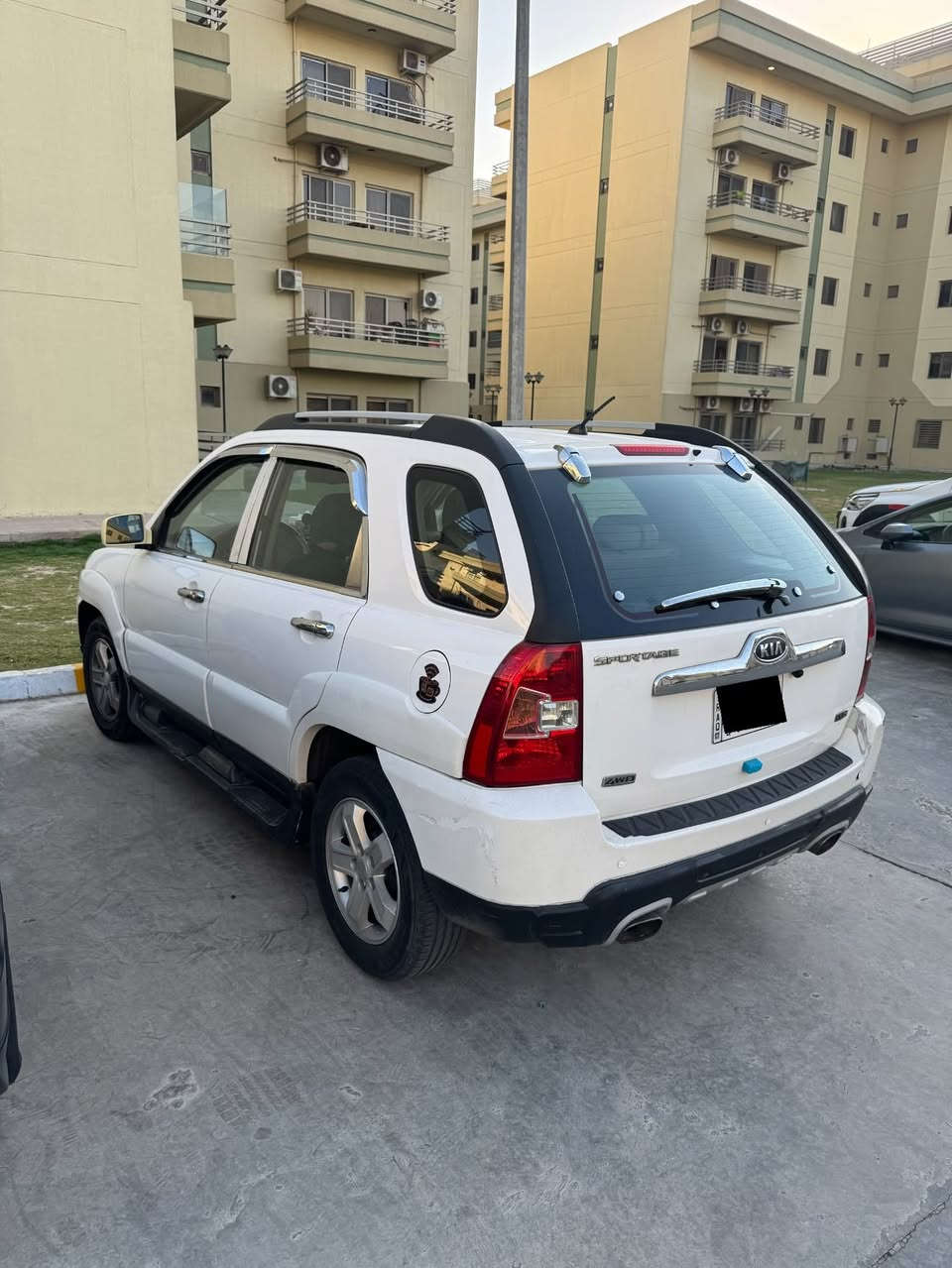 كيا سبورتج موديل 2009 بغداد محرك 2700 بأسمي محرك وگير وتبريد خير من الله بيها ضربة على گيد شبر مثل ما موضح بالصورة تصليح على البارد بدون صبغ بيع مستعجل السعر 120  مكاني بغداد

رقم الهاتف : ***********
