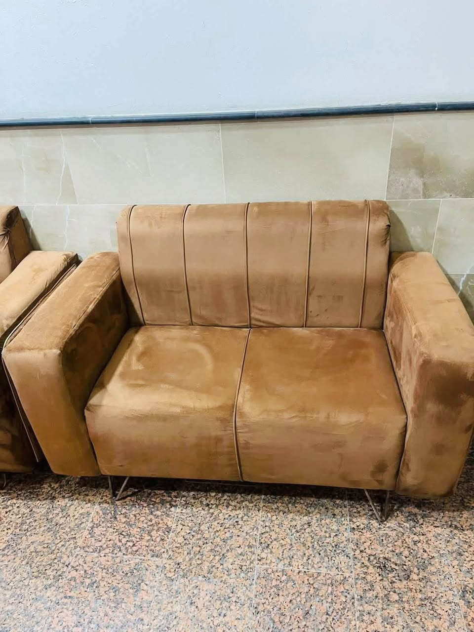 كنب • ١٠مقاعد • نضيف جداً