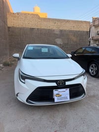 اذا تريد تعرض سيارتك كل الي عليك دز صور السيارة ومواصفات والباقي علينه...