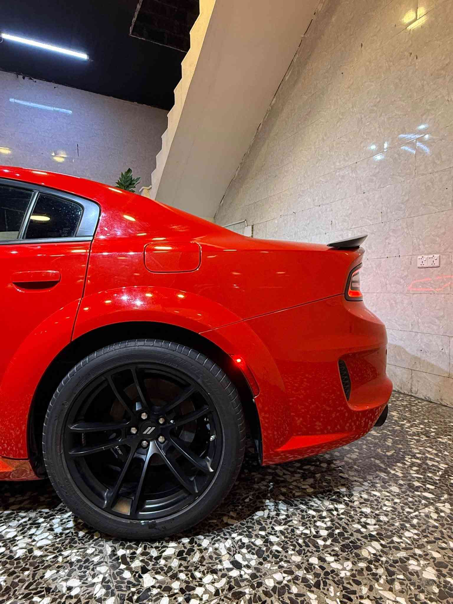جارجر سكات باك 2023 وايد بدي اصل لاست كول ( النداء الاخير )
المحرك : V8 / 6400 🔥
الكير : أوتوماتيك
العداد : 10 الف
الون :  احمر طماطه 
الحالة او نوع الضرر : جاملغ

💎 ســعــر ✅ ::  388 📮

الـــــمـــواصــفـــــات 
 رقم بغداد شبه مميز 

 كامرة خلفية 
 حساسات خلفية 
 ويل قياس 20 انج 
 سستم صوت هارمن كأردن 
 شاشة قياس 8.5 انج اوبشنات SRT
كشنات كنتاره حضن 
 تدفئة كشنات وستيرن
 تشغيل عن بعد 
 تبريد قطعتين 
 شفتات سترين 
 وبقية مواصفات معروفه عن جارجر 
الاضـــــــافــــــاات و التزويد 
عليهه شوته JLT
ستوك بوضع شركة 485hp
مابيه نقص برغي جديده جدآ 
الموقع : بغداد زيونه

رقم صاحب سيارة 
***********
