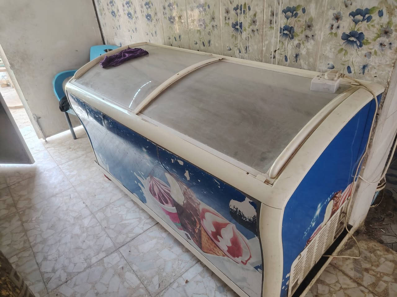تصفيه محل • غراض نضيفه • تخفيضات