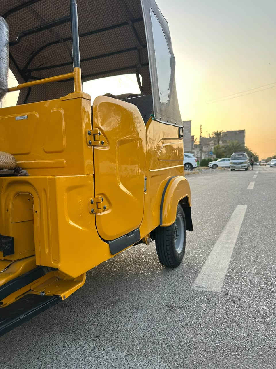 تكتك للبيع 21 كير مكينه اكسل مكفول تكتك صبغ عام جماليه بدون ضربه رقم بغداد بسمي تحويل ثاني يوم سعر 8500 وبيه مجال مكان شعب  حي البساتين رقم الهاتف ***********
