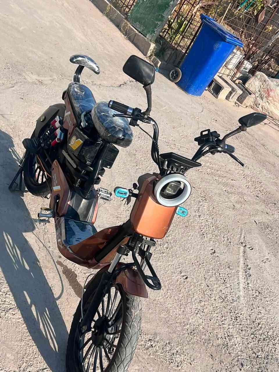 دراجة شحن البيع موديل ٢٤ أربع بطاريات 🔋 على فحص يعني تجي تفحص يلة تأخذ السعر ٢٧٠ وبي مجال العنوان ديالى بعقوبة التحرير يم ماريا مول الاتصال ***********
