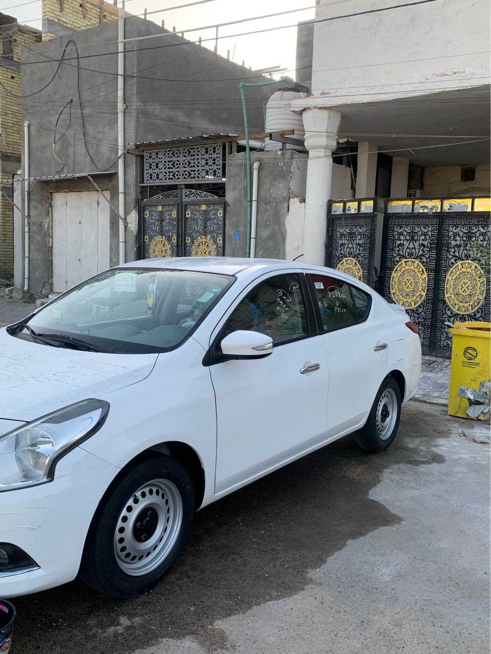 سني مصري ٢٤ ماشييه ٨٧ كير مكينه تبريد مكفول كلش اربيل سنويه ٢٨ سياره متعوب عليه ونضيفه بيه صبغ الباب مال عبري ربع من عنده وشبر من الباب الخلفي وبيه طخه بلدعاميه الخلفيه بلقفال فقط مداخل وباب مبدل الجهه ثانيه والباقي شوف العين شراي اتصل مو شراي لا تعبني فدوه سعر ١٠٠ وبيه مجال اطيحلك قليل وبخدمتك وذا عندك مراوس بسياره صالون مال شغل اقتصاديه عادي نضيفه واتساب *********** البصرة, العراق
