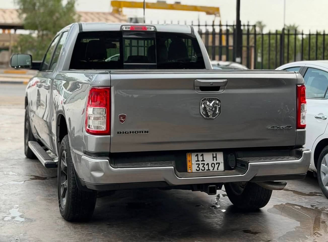رام بك هورن
موديل 2019 
5700 8سلندر
باب قصير بدي طويل 
حادث : ربع الجاملغ الامامي بدون ايرباك بدون دواخل 
مواصفات 
بصمه 
كشن كهرباء 
شاشة 
كامره 
حساسات 
السعر : 19,500$ دولار
عنوان : بغداد جكوك معارض جكوك معرض طيف الكاظمية 
للتواصل : ***********
رضا الزبيدي
