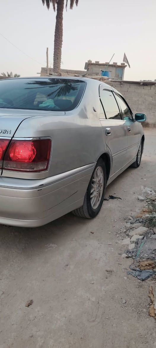 السلام عليكم، ملكة ادوات للبيع كصة جنطة ديفور جبيره ، رصاصي اللون ، كرستال الاصل، 3 دكم ، دمام ، تبريد ثلج
السيارة جاهزة من كلشي 
السعر 30وبيها مجال حك الجية
التواصل : ***********
السلام عليكم، ملكة ادوات للبيع كصة جنطة ديفور جبيره ، رصاصي اللون ، كرستال الاصل، 3 دكم ، دمام ، تبريد ثلج
