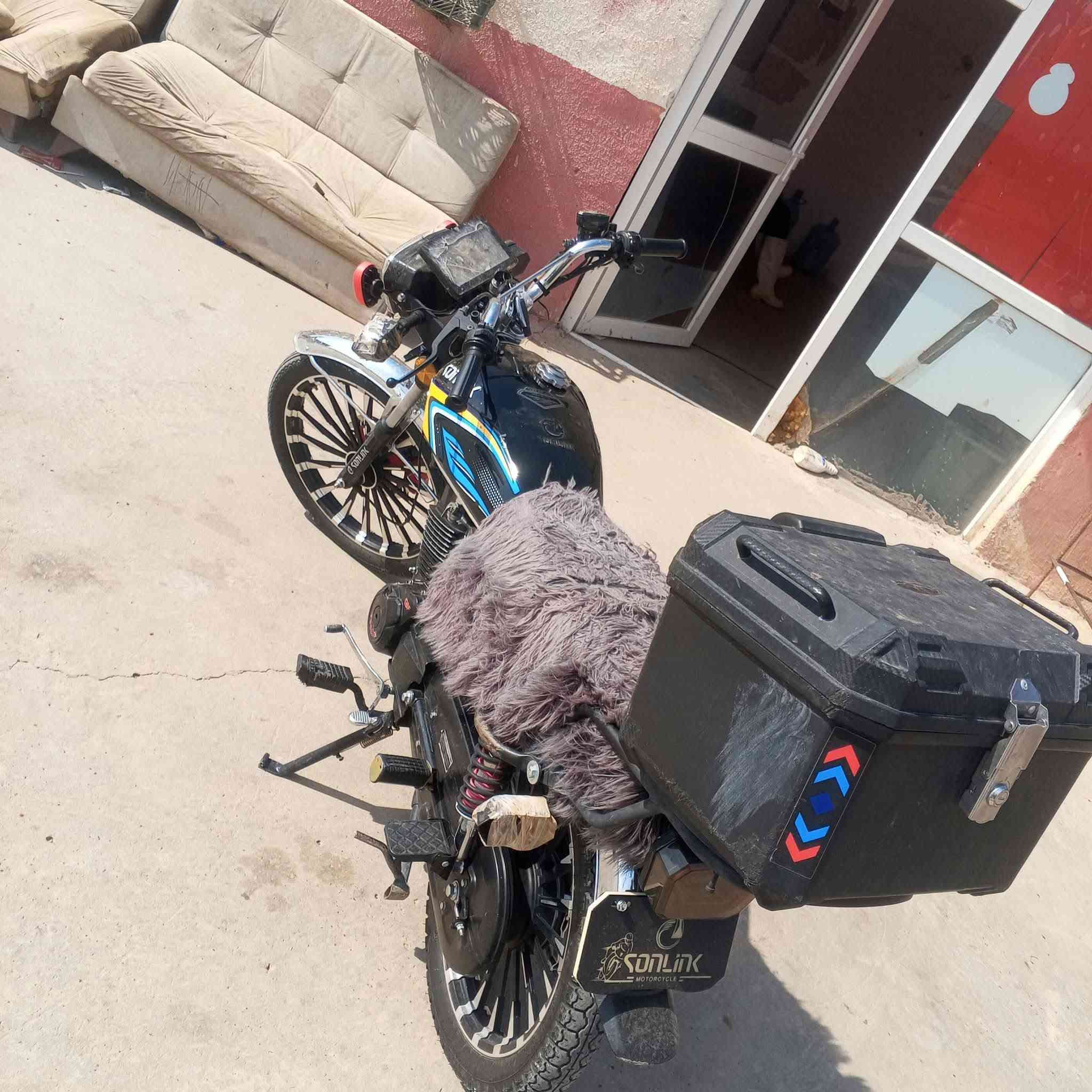 موديل ٢٠٢٥ • دبل • شاشة