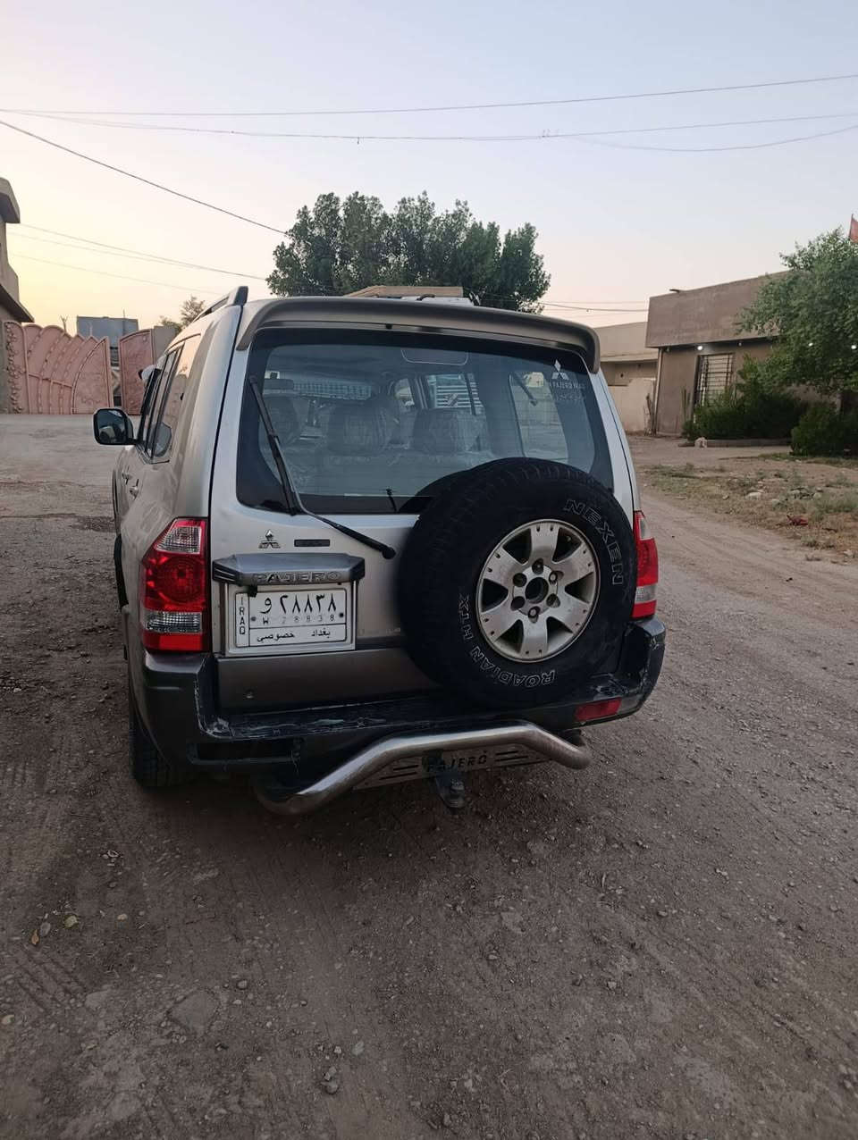 السلام عليكم سياره باجيرو موديل 2004 سياره جاهزه من كلشي فقط التبريد يحتاج غاز السعر المطلوب 75 ورقه التواصل على رقم *********** سيد محمد
