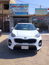للبيع سبورتج موديل 2021 خليجي سياره بيها 3قطع صبغ بدون ضرر اثر شخوط سي...