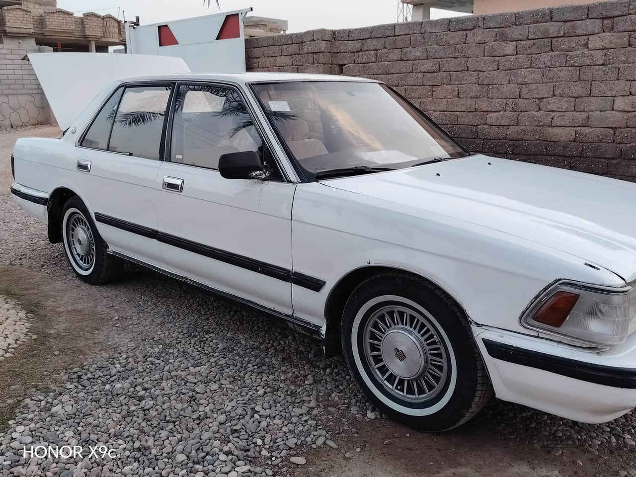 اسلام عليكم سياراه سيدان البيع موديل1989 محرك وكير شرط تبريد تدفئه شرط طخم تايرات صدر كلو   نضيف بيها صبغ هلالات جاهزه السياره  السعر 47 وبيها مجال
 هـ***********
