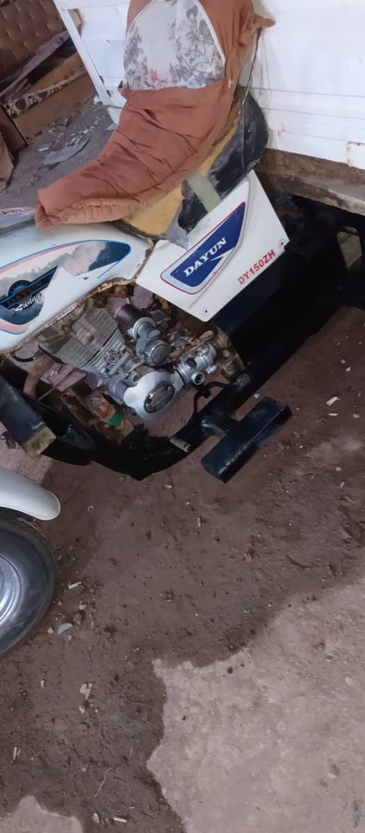 ستوته للبيع موديل 15ادوات مكفوله محرك نضيف لايدخن ولاينقص  تايرات جدد توني  شادهن سلف كهربائيات كامله السعر 700وبيه مجال بسيط
اتصل @***********مكاني ناصريه قضاء الاصلاح آل خليوي 
مكلف مكلف  بالنشر 
 ستوته للبيع موديل 15ادوات مكفوله محرك نضيف لايدخن ولاينقص  تايرات جدد توني  شادهن سلف كهربائيات كامله السعر 700وبيه مجال بسيط
