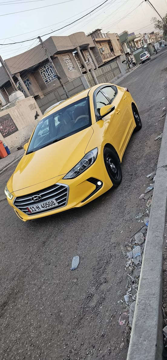 النترا 2017 وارد امريكي فول عده الفتحه 
حادث جاملغ خلفي وهنا جاملغ امامي مبدل كلها ليبل واحد
محرك دوش 2000 كير AT مكفولات 
رقم انكليزي باسمي مصفره هيئه وغرامات
مواصفات بصمه مري شفط شاشه كامره تحكمات
تبريد ثلج حداديه جديده بيها منضومه غاز 
السعر 105 العنوان بغداد حي البتول للاتصال 
*********** بغداد, العراق
