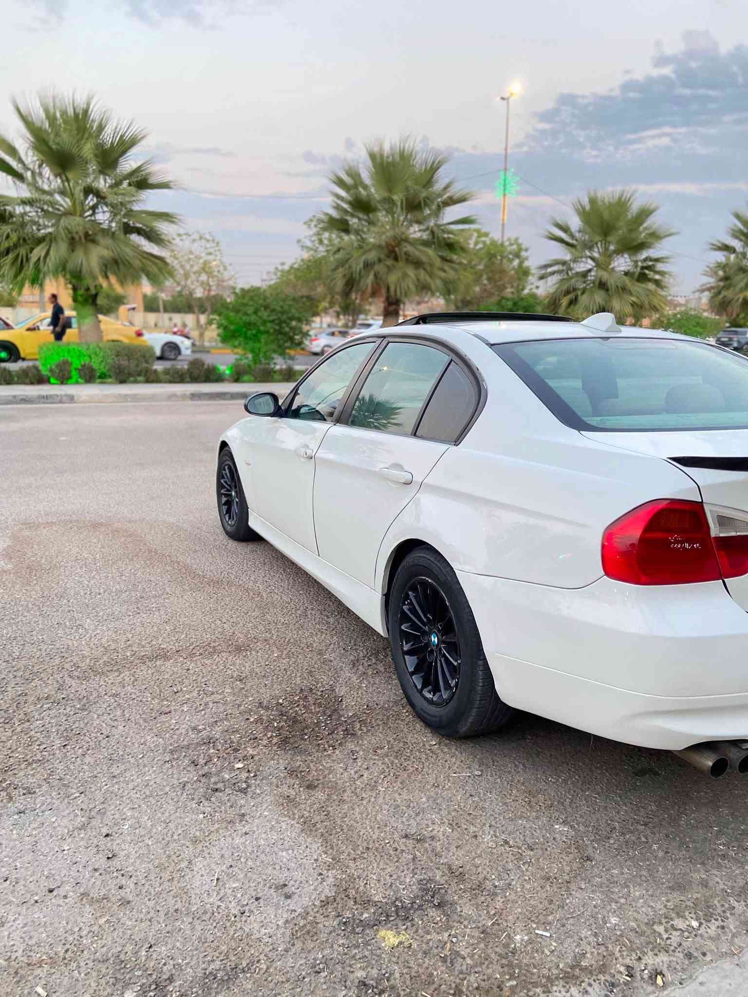 السلام عليكم  BMW e902007
رقم بغداد الدولي هزه جديده بسمي مداور ثاني يوم 

كير مكينه  جديد مكينه ٦سلندر نوزل قصير المرغوب N52 😉

حداديه امامي خلفي جديد 

فتحه سقف كير اوتو وعادي وسبورت 😎

سياره جاهزه نقصها فقط كمبريسر تبريد 

دعاميه M😎😉بعدني ماشادها 

مكاني كربلاء *********** متواجد خاص السعر ٩٠ وبيها مجال مراوس
