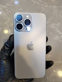 آيفون ١٥ برو ماكس • بطارية ٨٥ • AAA