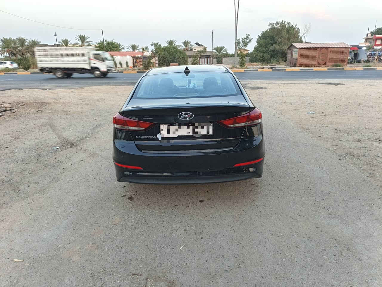 النترا 2018 وارد كندي نص فول الون اسود رقم بغداد دولي السيارة باسمي شخصيا السعر 117 وبيهة مجال بسيط
مواصفات السيارة
_محرك 2000 دوش لا تنقيص ولا تبخير
_كير at المرغوب
_رادار جانبي
_اشاير بلمري
_كشنات جلد
_شاشة كار بلي 
_شاشة ترحيب
_تدفئة كشنات وستيرن
_ثلاثة انظمة قياده
_لدات امامية
باقي المواصفات معروفة
الضرر :-
البنيد فقط بلخارج باقي السياره مكفولة من ضربة ابو صبغ ابو بارد
والباقي شوفة عينك
 السنوية ساقطة قبل فترة ( التجديد علية) 
مكان السيارة ديالى / الخالص/ ناحية جديدة الشط
للتواصل    ***********
