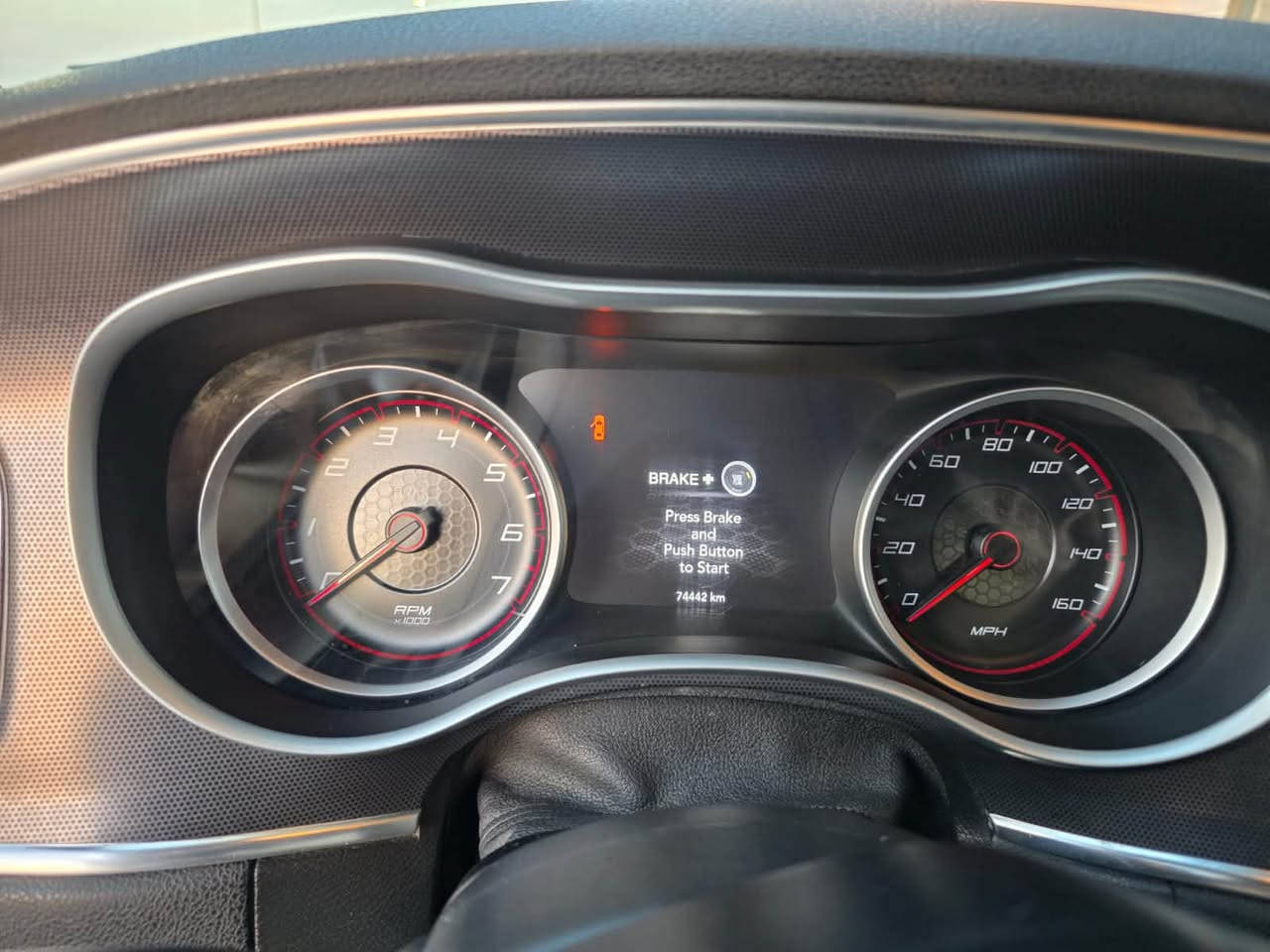 جارجر ار تي بلس 2015   R/T‏

Road and Track package

  المحرك : 5.7L V8

سوبر تراك باك 

رقم وهزة جديد 

الحالة : حادث خلفي بدون ايرباك 

العداد : ٧٧ الف كيلومتر حقيقي 

مواصفات : ار تي بلس 1/1

فول سلايت 

تشغيل عن بعد

دبل بصمة

سستم صوت وامبلفاير بلادي

لايتات زينون بلاد

كشنات كنتارا كهرباء

كشنات ميموري خزن

شوتة رياضية

كشنات تدفئة + تبريد + ستيرن هيتر

شفتات ستيرن

شاشه كبير + حساسات وكاميرا

رادار سرعه وتحديد مسار وتوقف ذاتي ونقطة عمياء

السيارة بلادية على وضع الشركة 

مكان السيارة بغداد المنصور

السيارة باسمي تحويل مباشر بدون هزة بدون تجديد رقم 

رقم تلفون ***********
