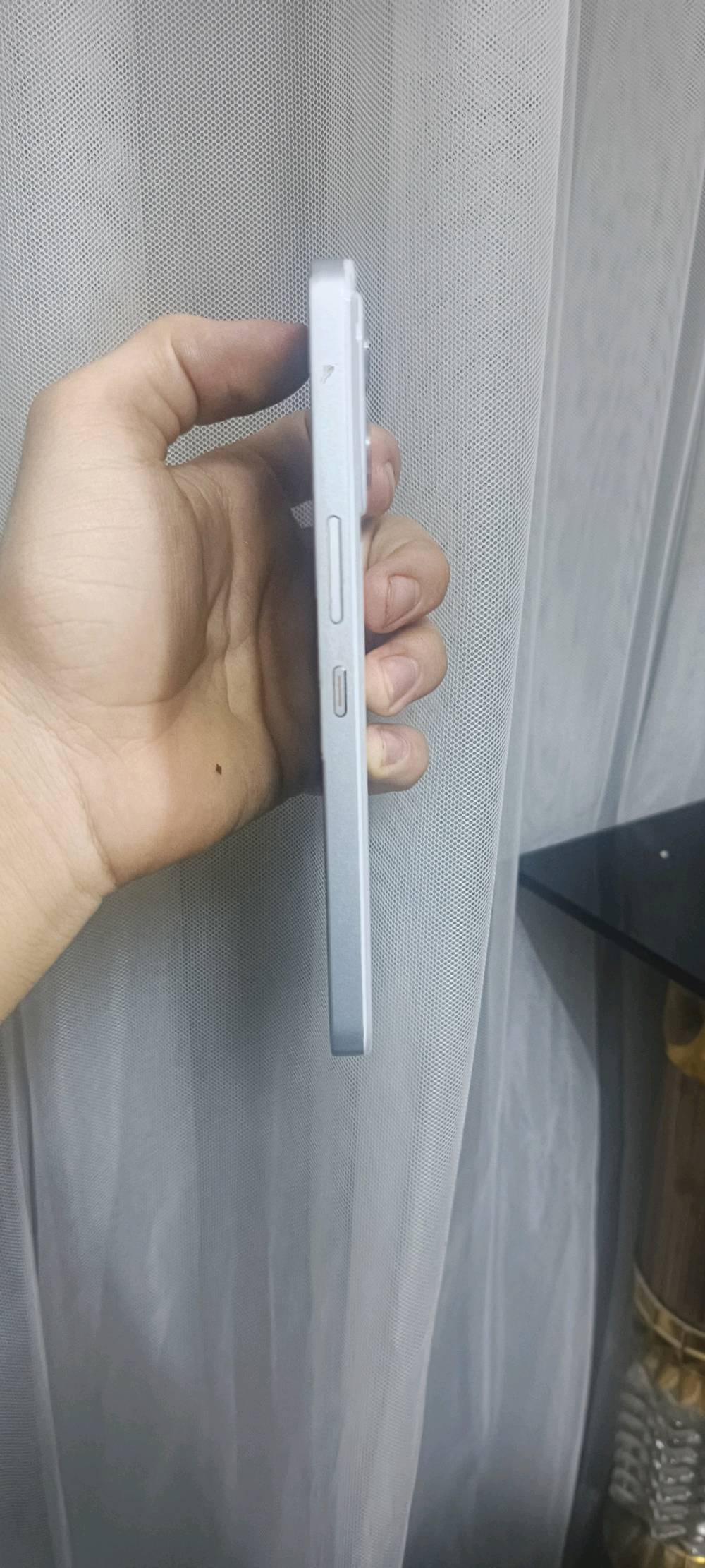 سلام عليكم مبايل تكنو بوفا 7 الترا جهاز نضيف كلش وصارله 10 اشهر فقط  تجي وشوف وتفخص حبيبي الذاكرة 256 االمبايل 400 وبي مجال بسيط حك الجية العنوان بغداد الضباط شارع الكاشي الاستفسار 7004903921