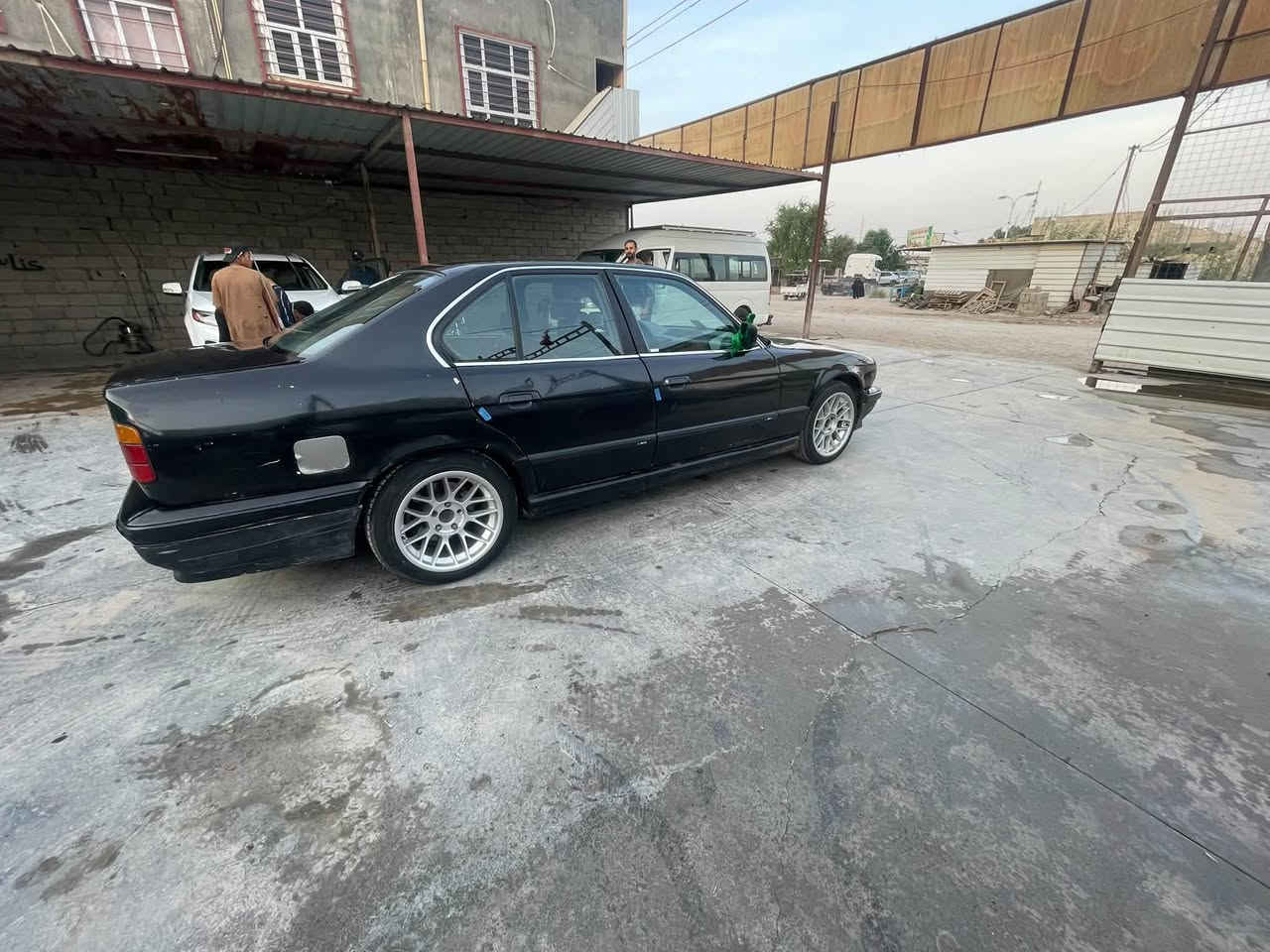 بي إم دبليو ٥٥٣ • ٦ سلندر • رقم بغداد